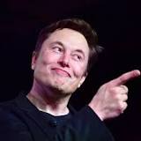 Elon Musk claims he's 'buying Manchester United'
