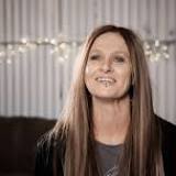 Aussie Country Singer Kasey Chambers covers an Eminem classic