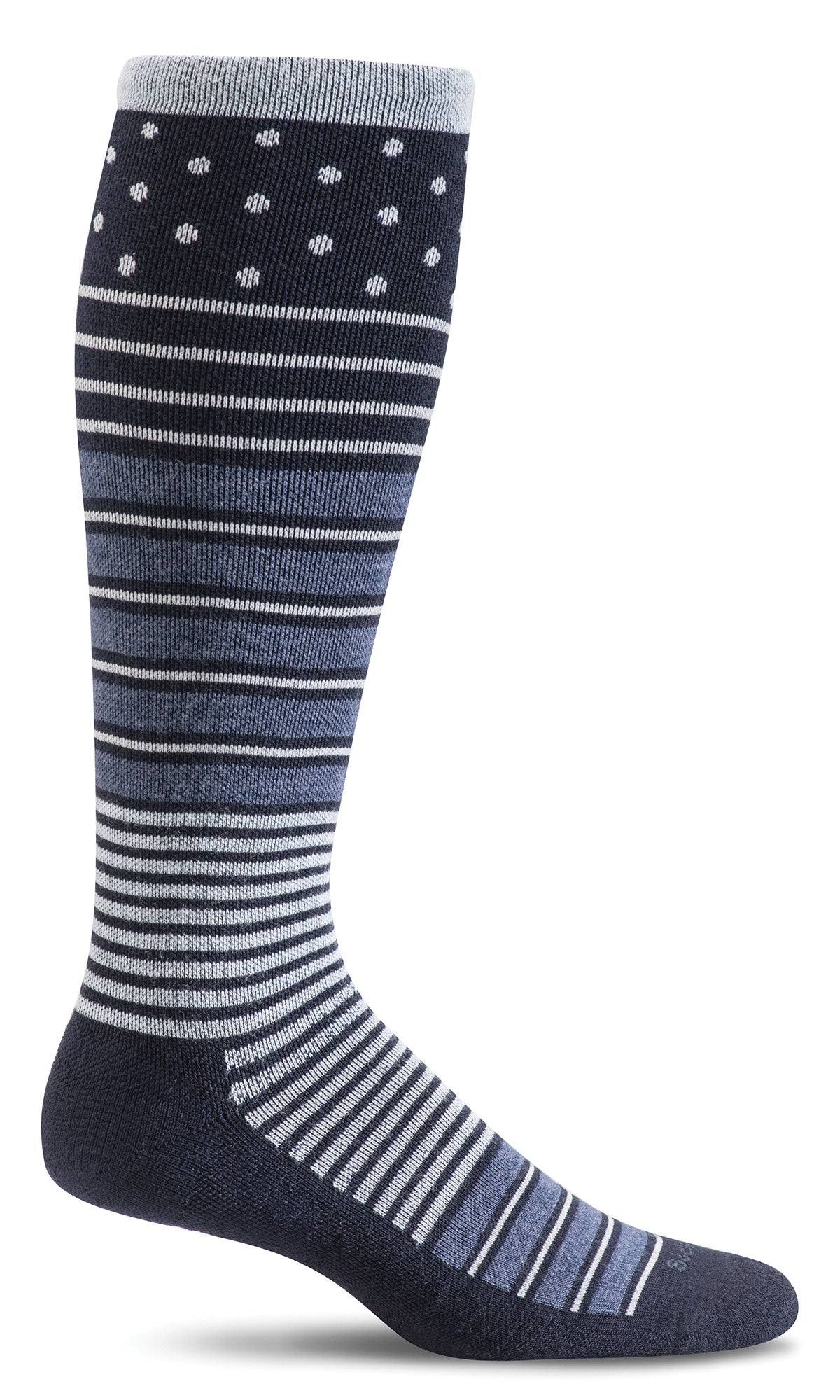 Sockwell Women's Twister Graduated Compression Socks - Navy, Medium