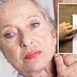 Early dementia could be found using clock-drawing test - 'Quick way to screen' say experts