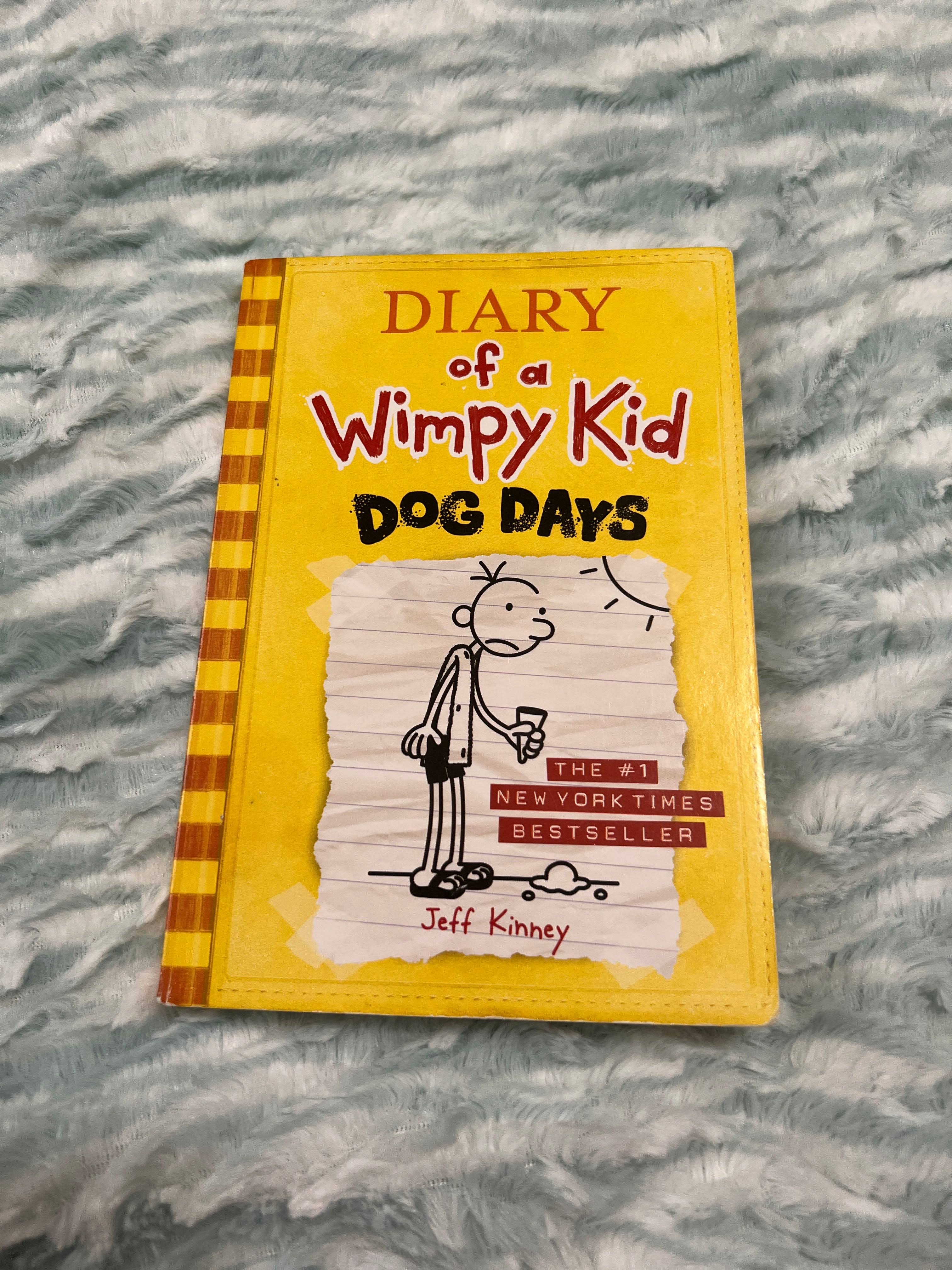 Diary of a Wimpy Kid: Dog Days [Book]