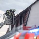 Ludwigsburg: Brand eines Mehrfamilienhauses: 20 Verletzte, hoher Schaden