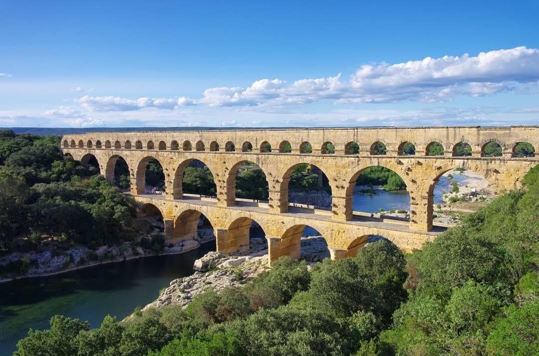 Pont du Gard image